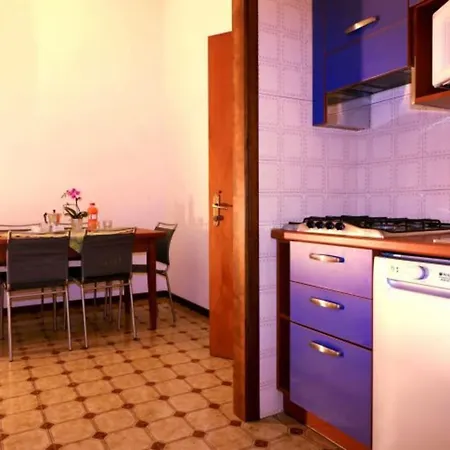 Апартаменты Cozy And Modern Front *